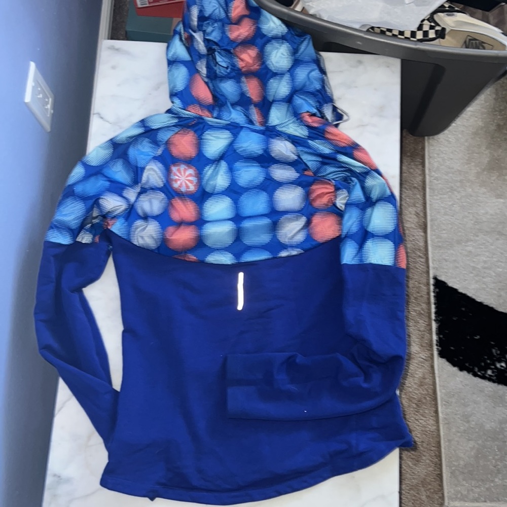 Hooded jacket - Picture 3 of 3